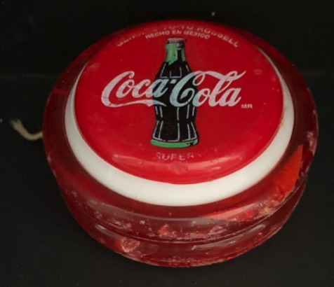25165-1 € 5,00 coca cola jo-jo afb. flesje rode rand  (gebruiksoren).jpeg
